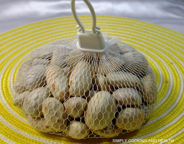 Raw jack fruit seeds