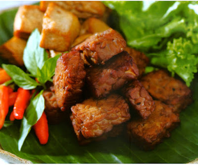  Kali ini kami akan memperkenalkan masakan orisinil dari Indonesia yang sudah ada semenjak jaman  Resep Tempe Bacem Masakan Khas Indonesia