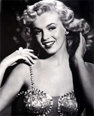 Marilyn Monroe's wedding band for sale Marilyn Monroe's wedding ring and a