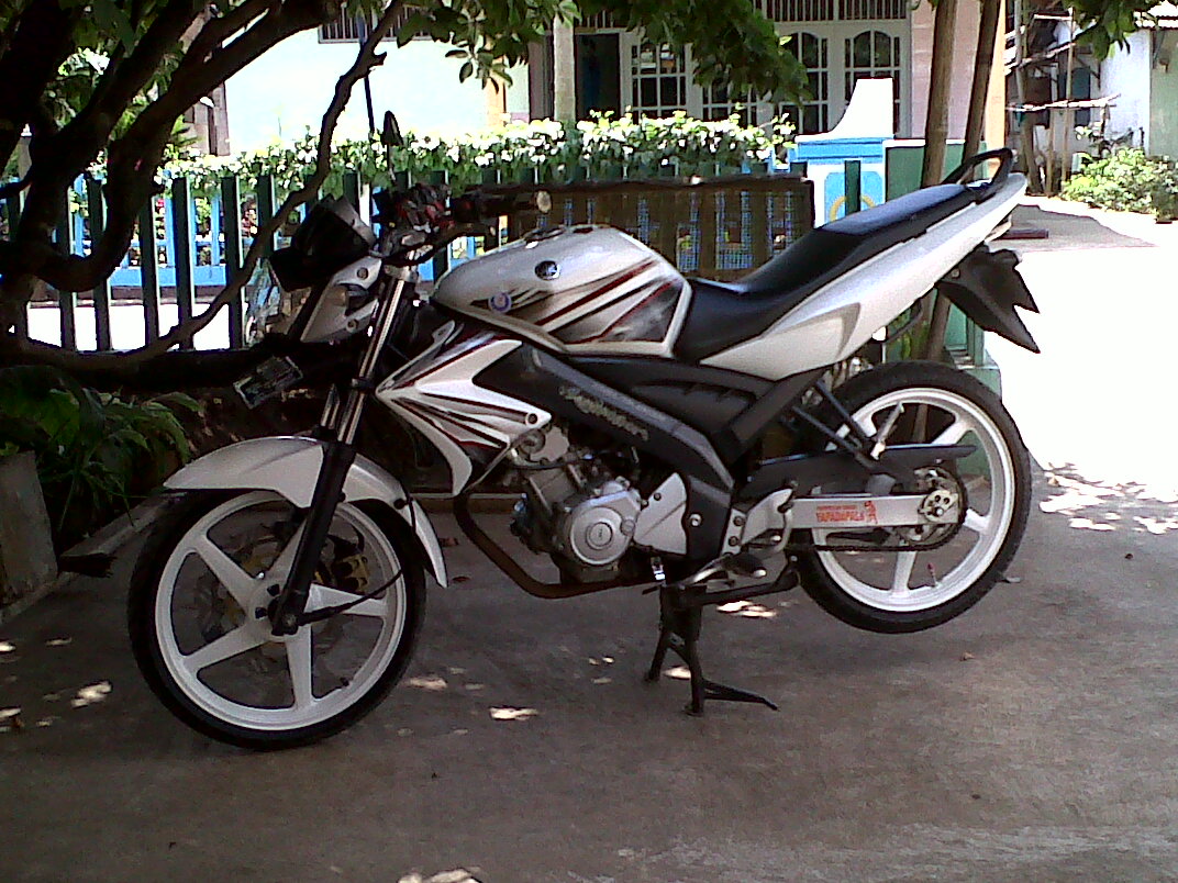 Modif Yamaha Vixion Tapak Lebar