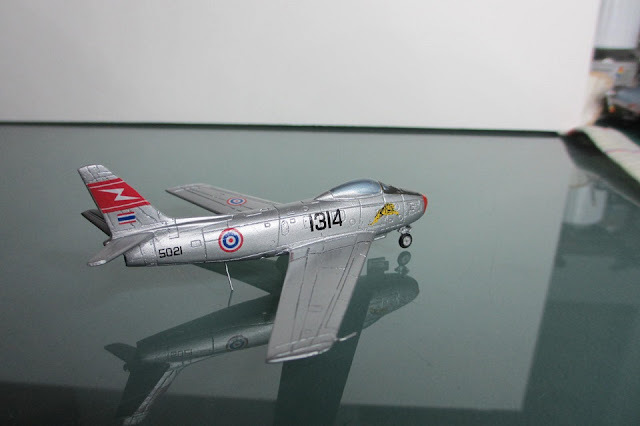 1/144 North American F-86 Sabre Thailand diecast metal aircraft miniature