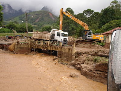 tragedia, nova-friburgo, regiao-serrana, teresopolis, petropolis, calamidade-publica, doaçoes-para-regiao-serrana