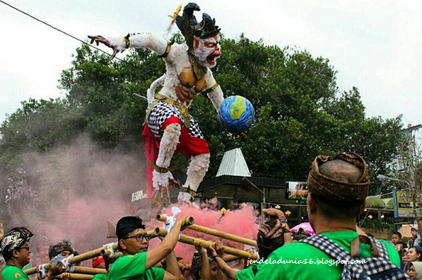 [http://FindWisata.blogspot.com] Pawai Ogoh-Ogoh, Kebudayaan Yang Unik, Yang Dimiliki Oleh Indonesia, Yang Diselenggarakan Setahun Sekali