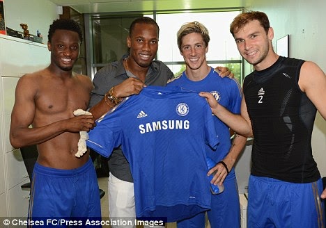 Drogba backs Chelsea for Premier League title