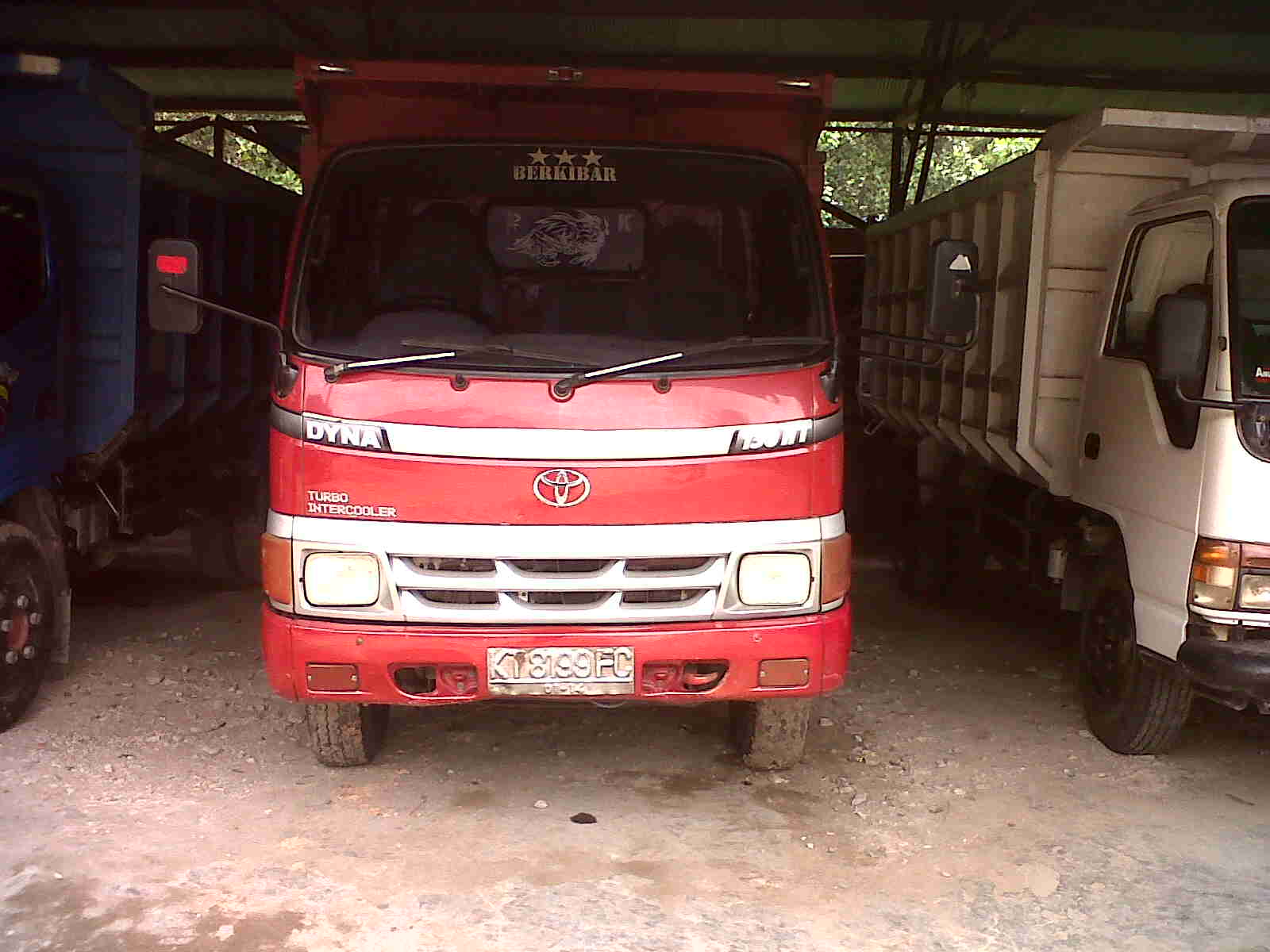 IKLAN BISNIS SAMARINDA Dijual Dump  Truck  Toyota Dyna  2010 