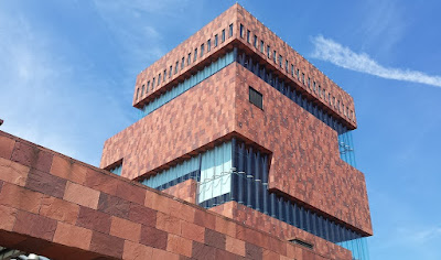 Tour the Museum aan de Stroom (MAS)