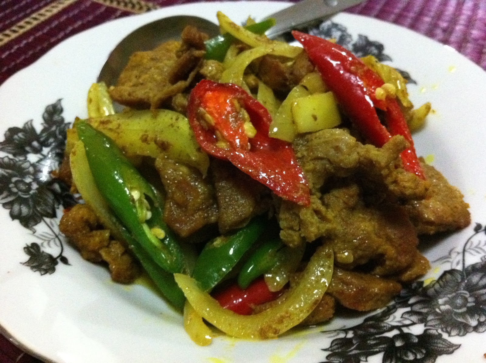 Cik Wan Kitchen: Daging Goreng Kunyit