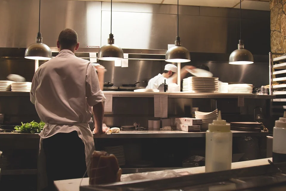 Ayudante de Cocina / Concesionario de Alimentos