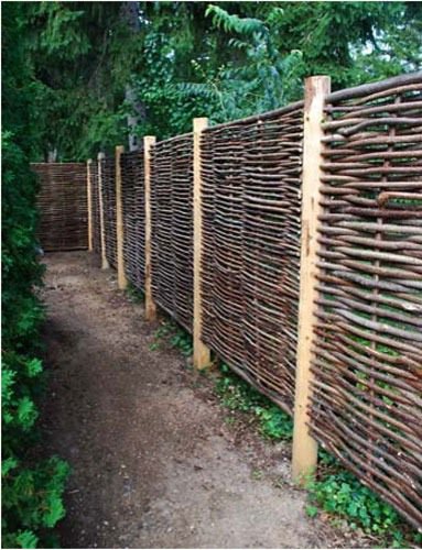 11 INTERESTING DIY FENCE IDEAS FOR YOUR BACKYARD | Do it yourself ideas and projects