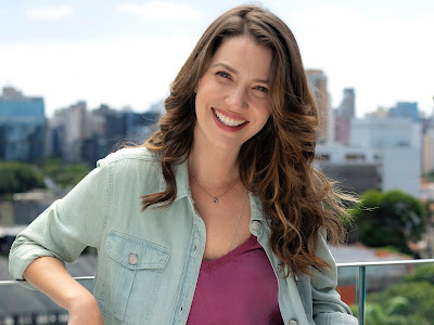 Nathalia Dill em Família É Tudo