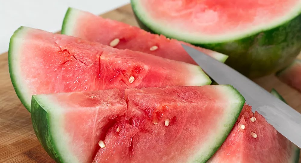 7 فوائد "غريبة" لقشور البطيخ تجعلك تلتهمها من الخارج إلى الداخل