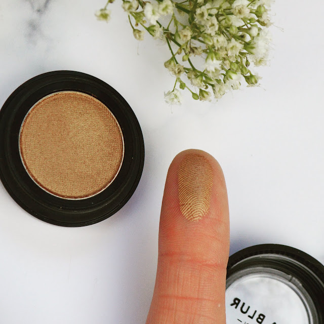 Lisa Blur London Makeup Review - Blusher, Primer and Eyeshadow