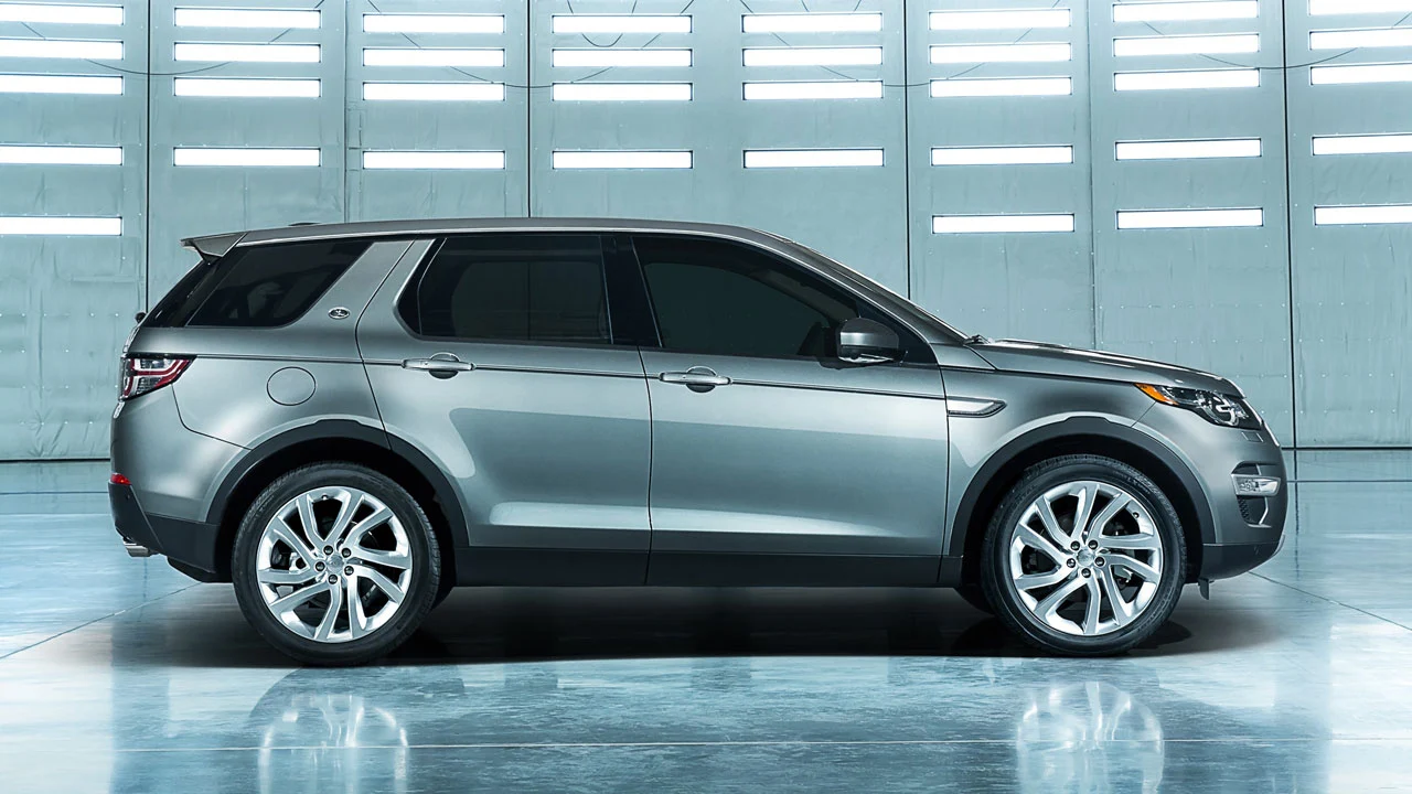 Land Rover Discovery Sport SUV