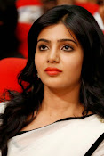 Samantha sizzling in white saree-thumbnail-7