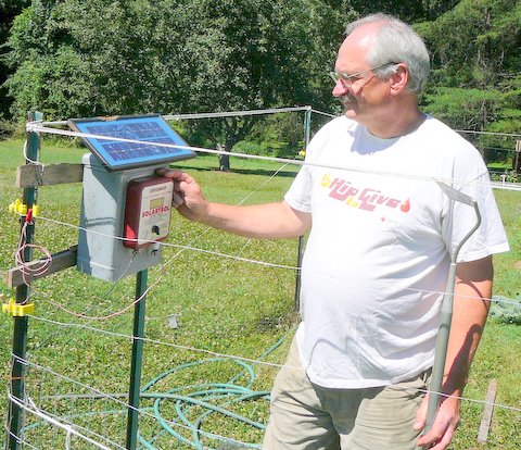 SOLAR POWERED ELECTRIC FENCE | EBAY - ELECTRONICS, CARS