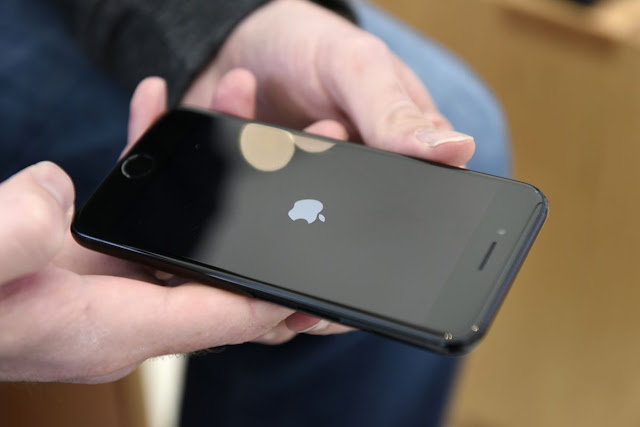 Apple Perluas Lineup iPhone Dengan Layar Yang Lebih Besar