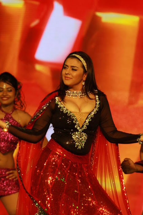 dancing at siima awards