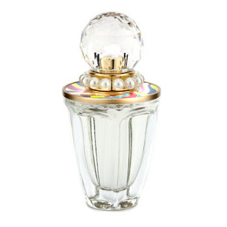 https://bg.strawberrynet.com/perfume/taylor-swift/taylor-eau-de-parfum-spray/172046/#DETAIL