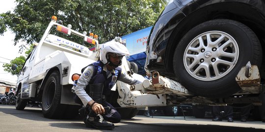 Parkir Liar, DKI Berlakukan Denda Rp 500 Ribu Bayar Via ATM