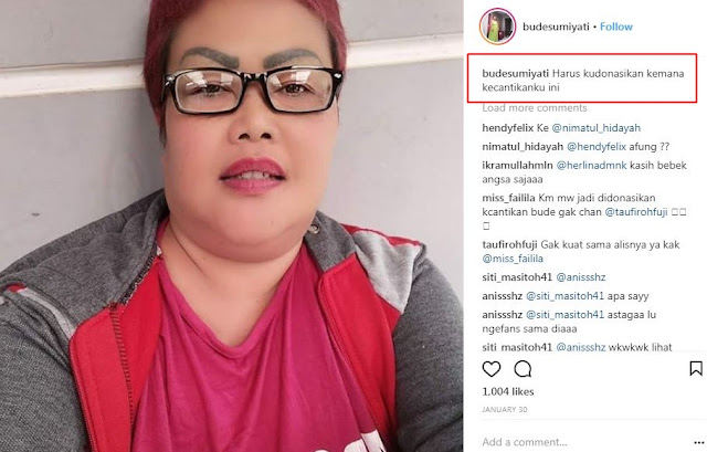 10 Status 'Bude Sumiyati' yang Absurd Abis, Kocak Banget!