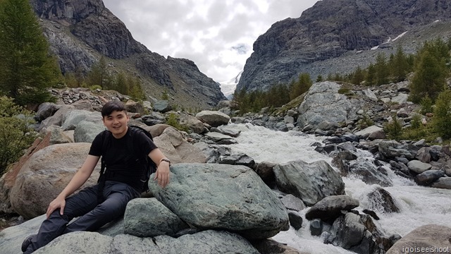 in the glacier valley along the Gletschergartenweg 