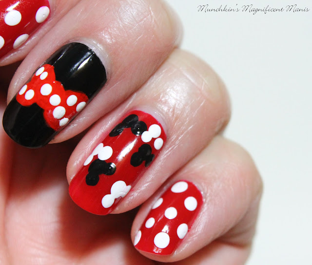 Minnie Mouse Nail Design