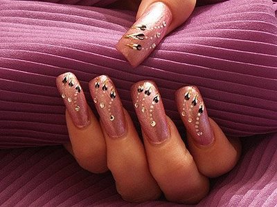 Short Nail Designs,nail designs,nail polish,nail art,nails,nails designs,nail design,nail art designs,crackle nail polish,shatter nail polish,nail art ideas, Nail Art Picture