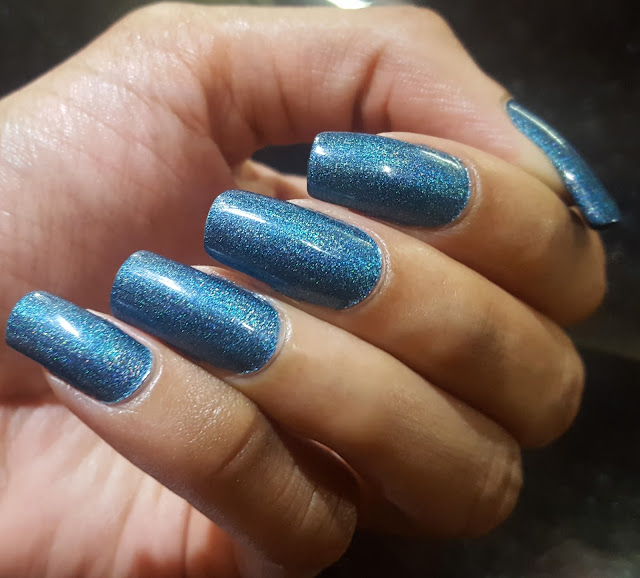 Kiko Holographic Nail Lacquer 05 Starry Blue Swatch & Review