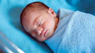 ¿Qué necesita un bebé recién nacido?