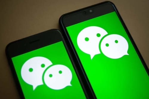 IPhone users in the US are rushing to install WeChat before the ban