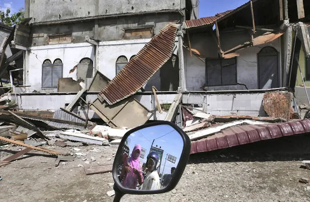 Fotos terremoto Indonesia puede superar el centenar de muertos