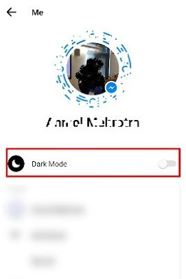  আপনি কি ডার্ক মোড এর ব্যাপারে জানেন? সম্প্রতি ফেসবুক মেসেঞ্জারে ডার্ক মোড চালু হয়েছে। ডার্ক মোড হচ্ছে এমন একটি ফিচার যা স্ক্রিনের খালি অংশগুলো কালো করে দেয়। সাধারণত স্ক্রিনের খালি অংশ সাদা হয়ে থাকে। ডার্ক মোড চালু করলে সেই সাদা অংশগুলো কালো হয়ে যায়। তখন স্ক্রিনের স্বাভাবিক কালো অংশগুলো দেখার সুবিধার্থে সাদা হয়ে যায়।  মাইক্রোসফট ওয়ার্ডের কথাই ধরুন। সাধারণত এর পেজগুলো সাদা থাকে আর লেখাগুলো কালো রঙের হয়। এখন, এমএস ওয়ার্ডে যদি ডার্ক মোড চালু করা হয় তাহলে বাই ডিফল্ট এর পেজগুলো কালো হবে এবং লেখাগুলো সাদা হবে। তো, মেসেঞ্জারের ক্ষেত্রে ডার্ক মোড অনেকটা এরকমই।