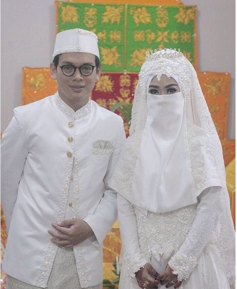 Foto Pernikahan Wardah Maulina dan Natta Reza 