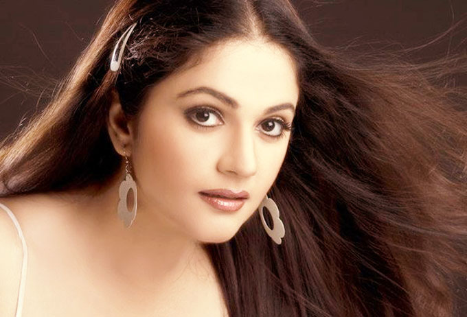 Gracy Singh Biography, Wiki, Dob, Height, Weight, Family, Affairs and More