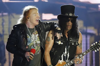 Guns N’ Roses pede doações para vítimas das enchentes no RS
