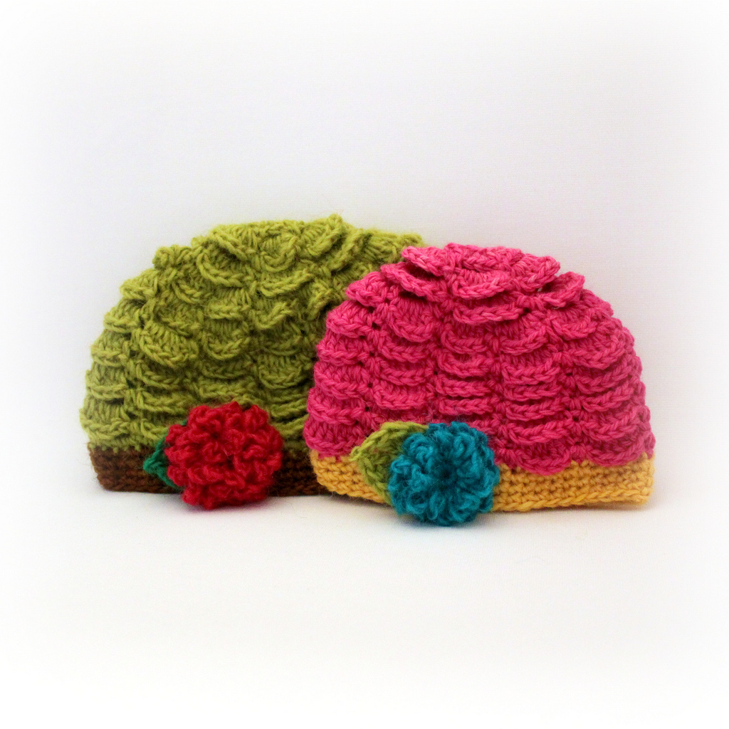 GIRL'S CROCHETED HAT WITH FLOWER ACCENT: FREE PATTERN - CROCHET A