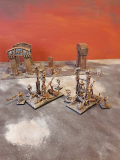 Tomb Kings Screaming Skull Catapults.