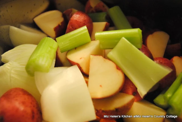 Instant Pot Italian Stew at Miz Helen's Country Cottage