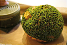 Matcha Cream Puff de Bibble & Sip, Nueva York