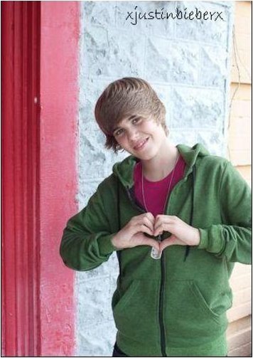 justin bieber love heart. justin bieber heart.