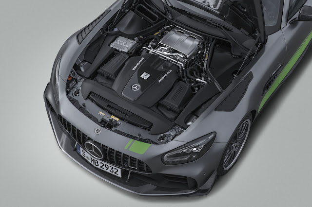 メルセデスAMG GT R PRO