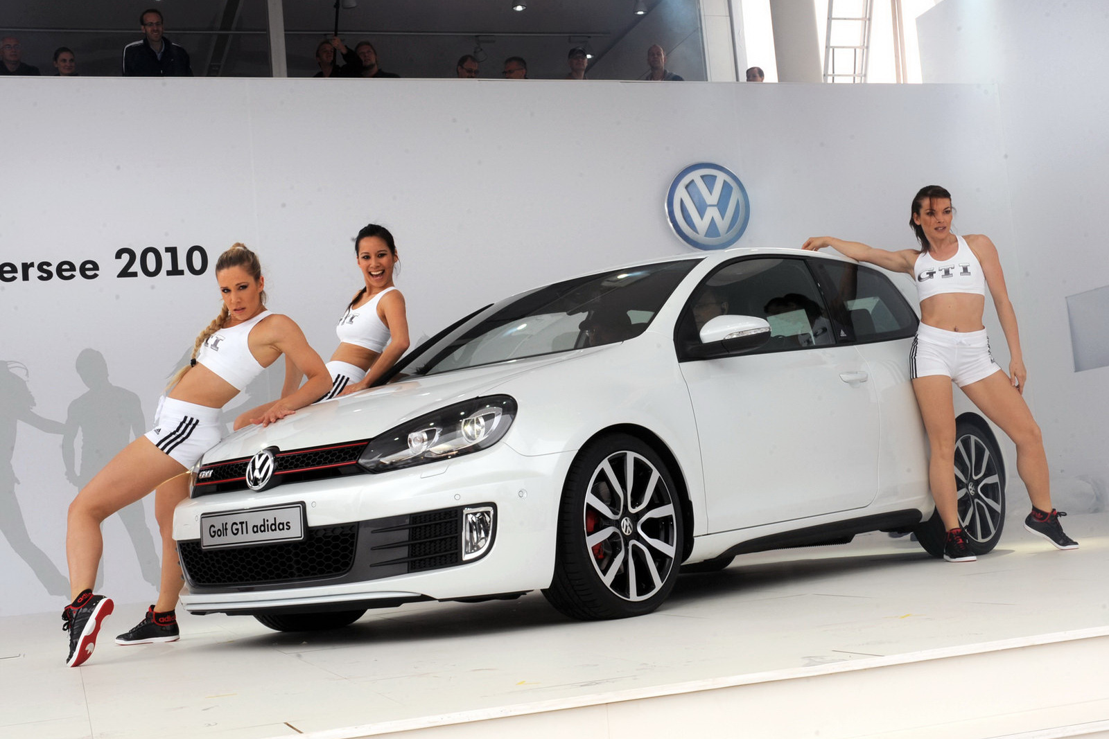 Volkswagen Golf GTi Adidas