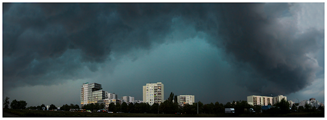 Imponująca chmura szelfowa, która dotarła do Warszawy - 19/07/2015