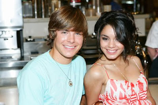 Zac Efron Vanessa Hudgens Characters Separated in High School Musical 3