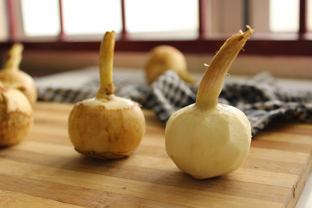 Deep-fried arrowhead 炸芽菇