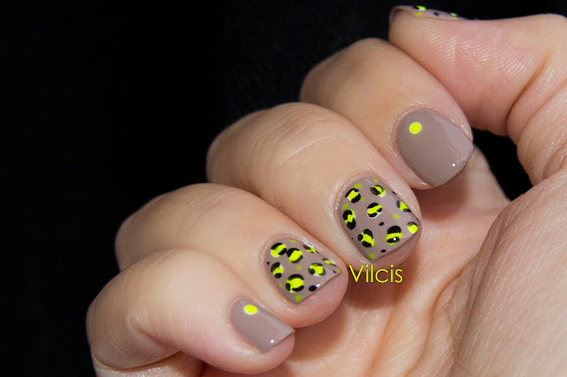 Diseño para uñas cortas: animal print nude neon vilcis