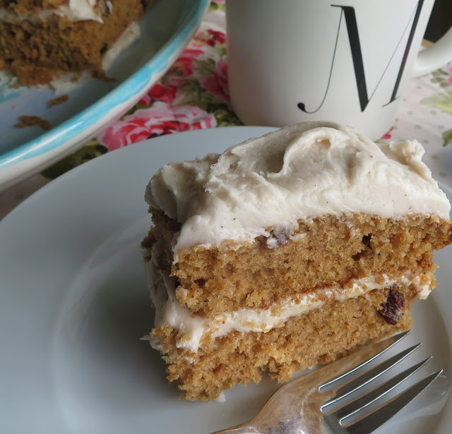 Applesauce Spice Cake