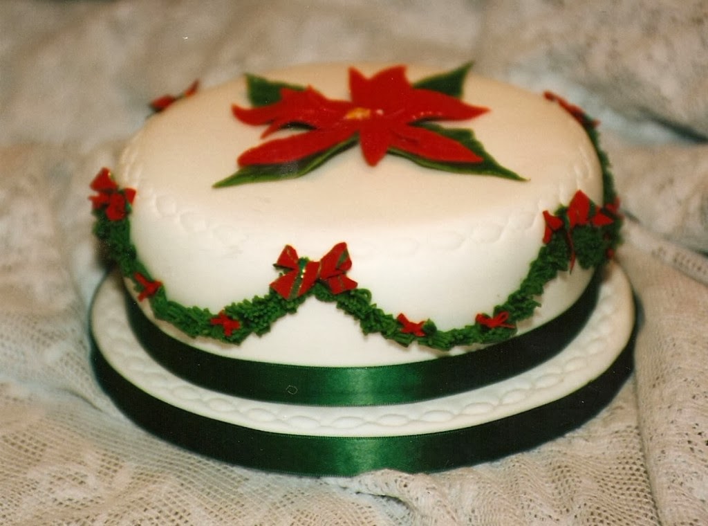 WONDERLAND CHRISTMAS  CAKE  DECORATING  IDEAS 