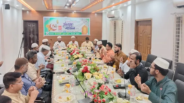 বাঁশখালী প্রেস ক্লাবের ইফতার ও আলোচনা সভা