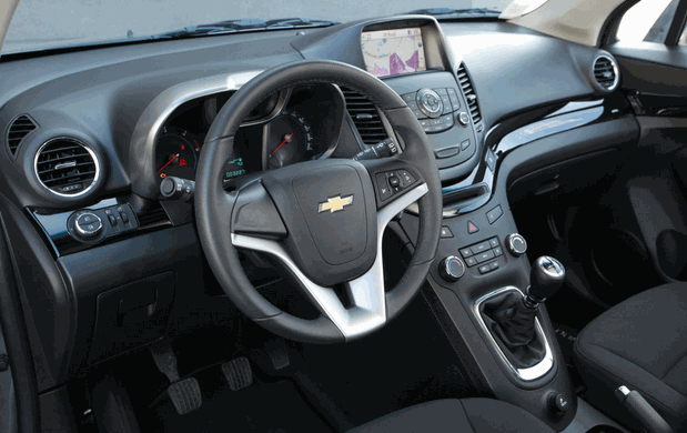 Chevrolet Orlando intérieur devant